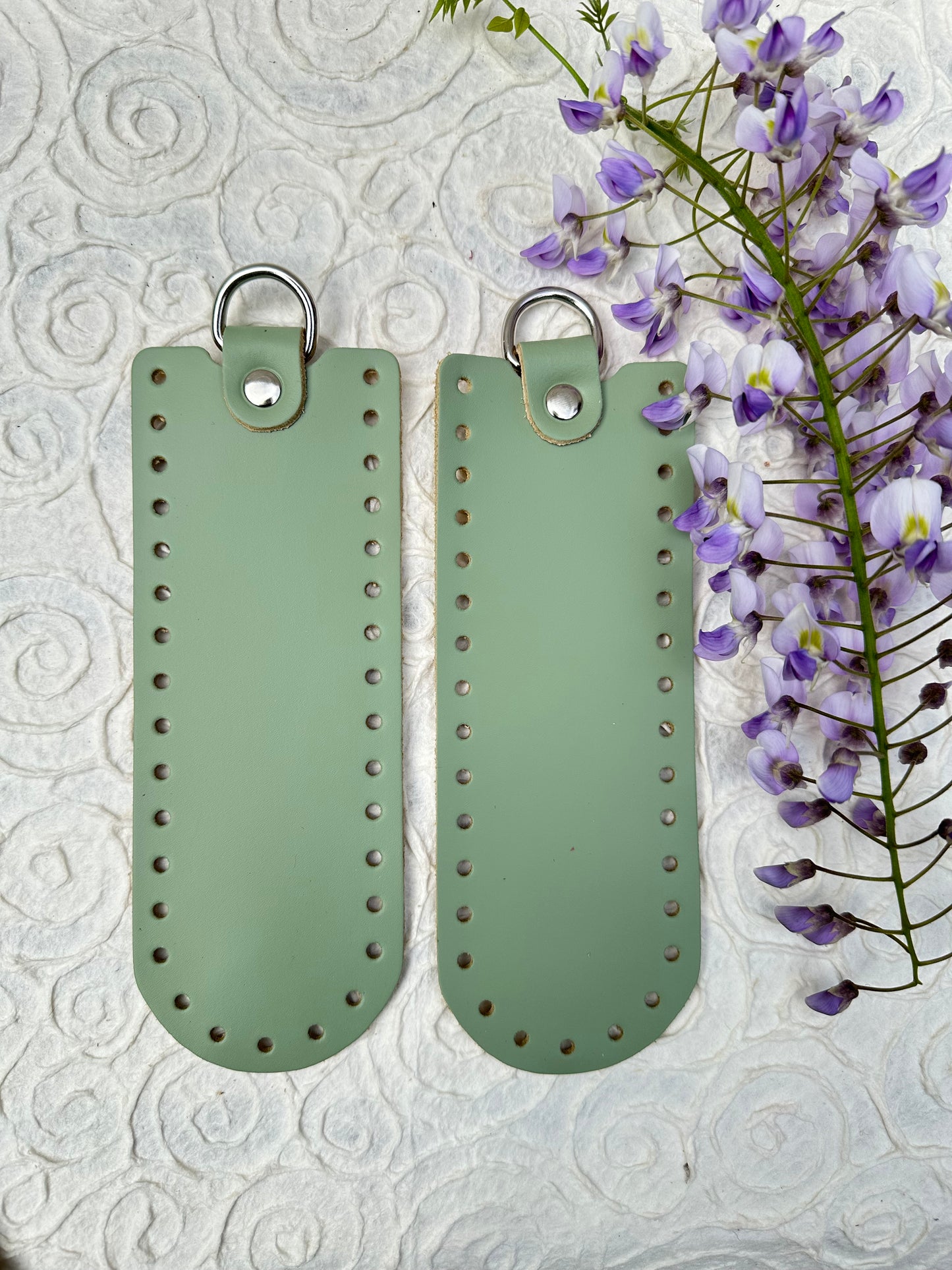 Seitenboden aus Leder | Zum Einnähen für Taschen | 190 x 70 mm | Mit Metallringen