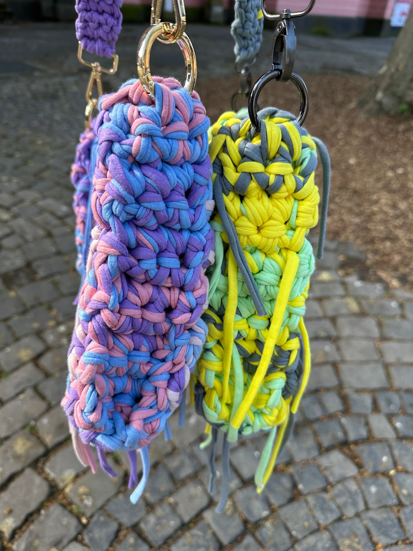 Große Handmade Schultertasche aus T-Shirt Garn Handarbeit