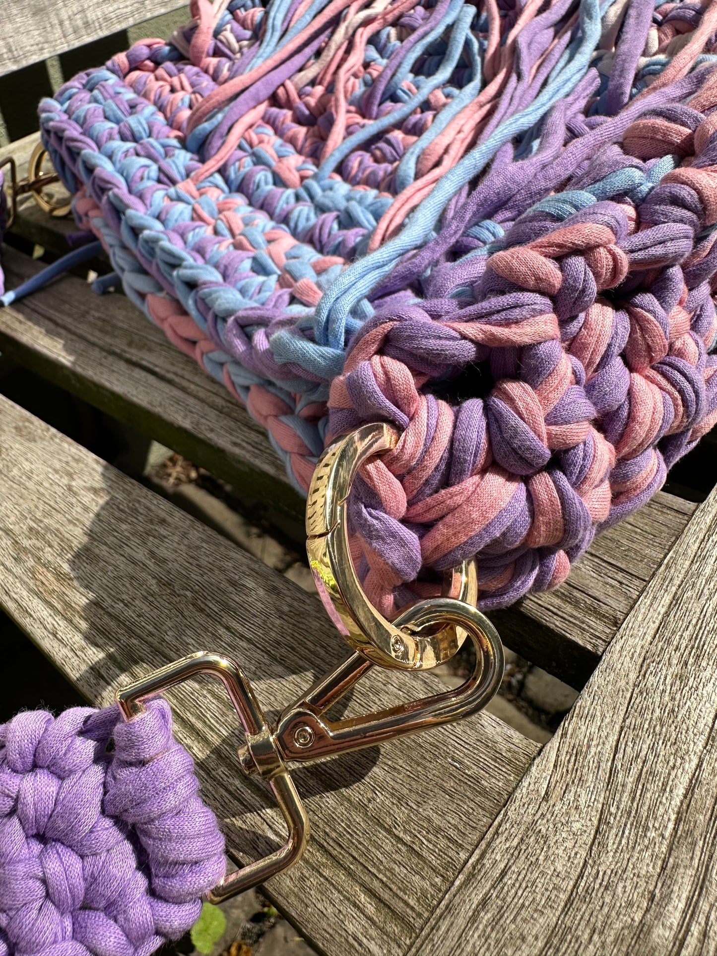 Große Handmade Schultertasche aus T-Shirt Garn Handarbeit