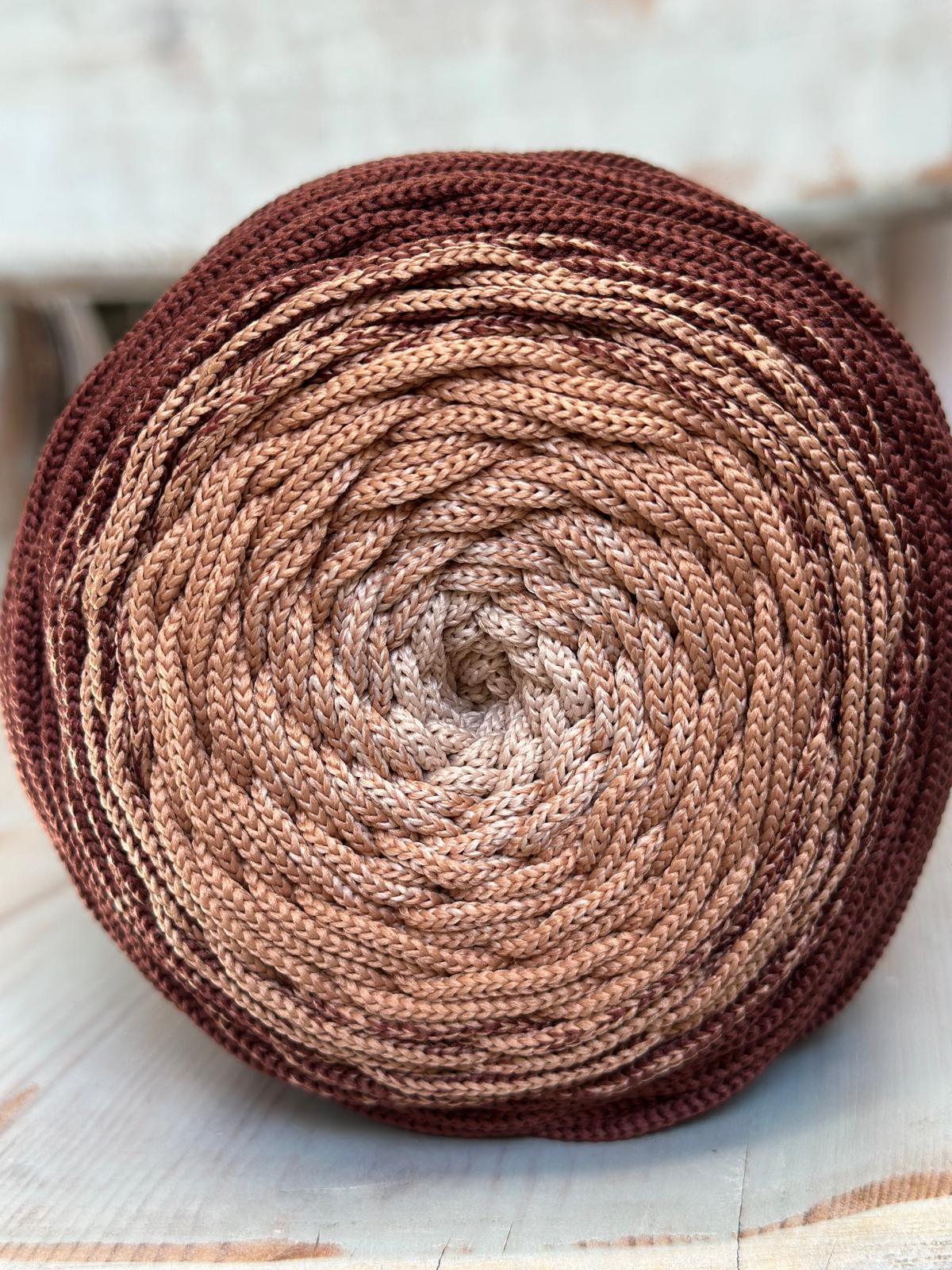 Polyestergarn | Ombre mit Farbverlauf | Stärke 3 mm | Länge 260 Meter | Verschiedene Farben