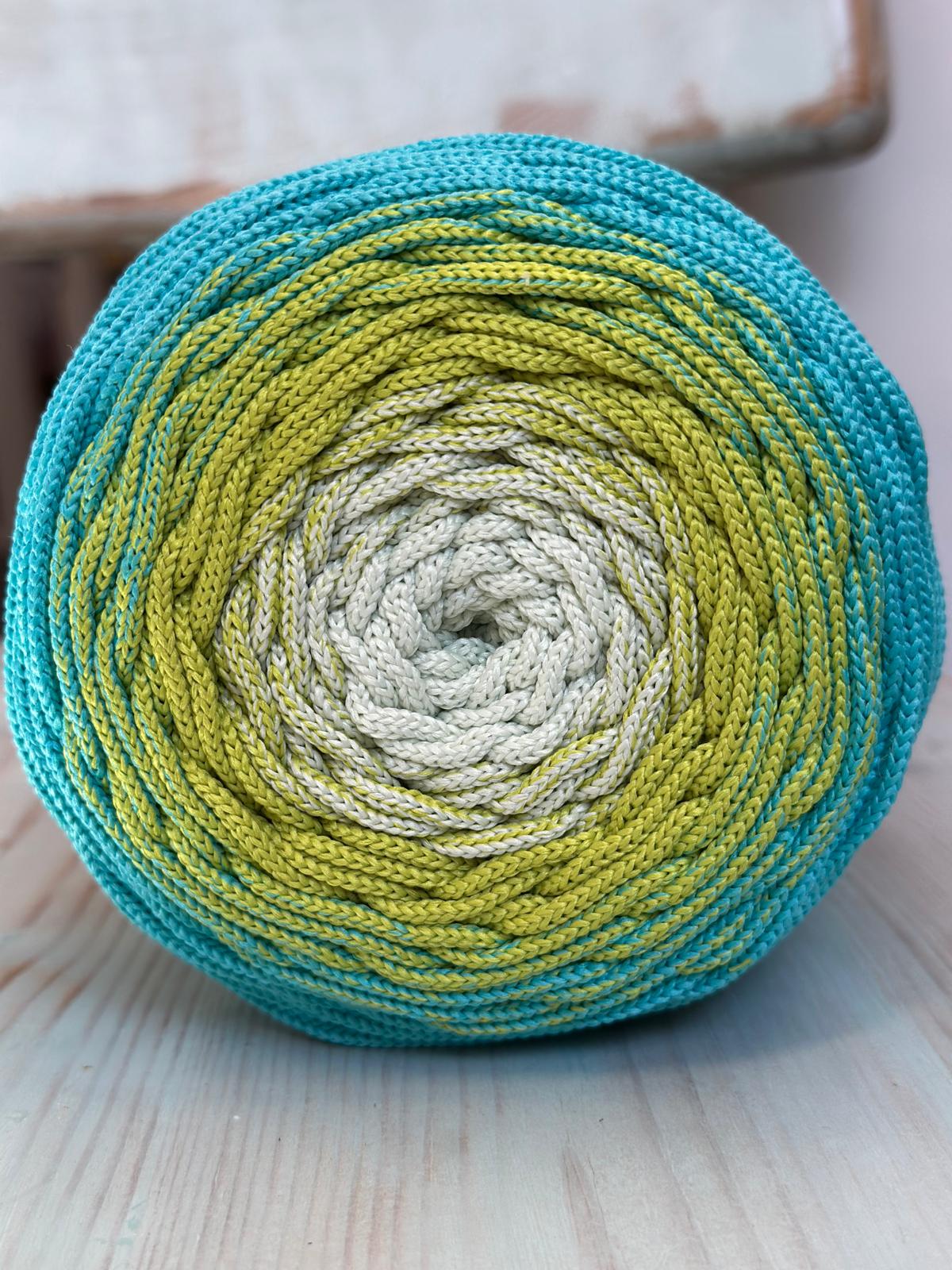 Polyestergarn | Ombre mit Farbverlauf | Stärke 3 mm | Länge 260 Meter | Verschiedene Farben