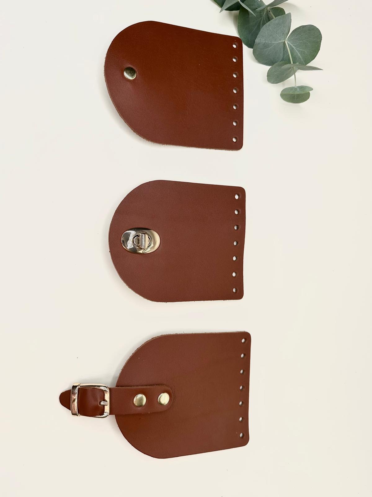 Kleine Klappe mit Drehverschluss | Aus Leder | 10 x 12 cm | Verschiedene Farben