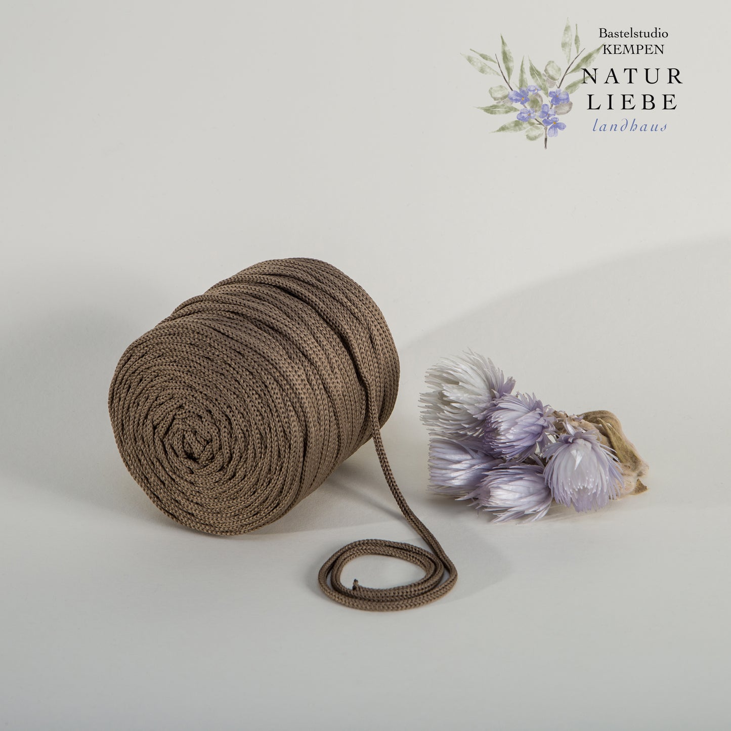 Makramee Garn | 100% Polyester | Stärke 3 mm, geflochten | Länge 100 Meter | Verschiedene Farben | OEKO-TEX zertifiziert