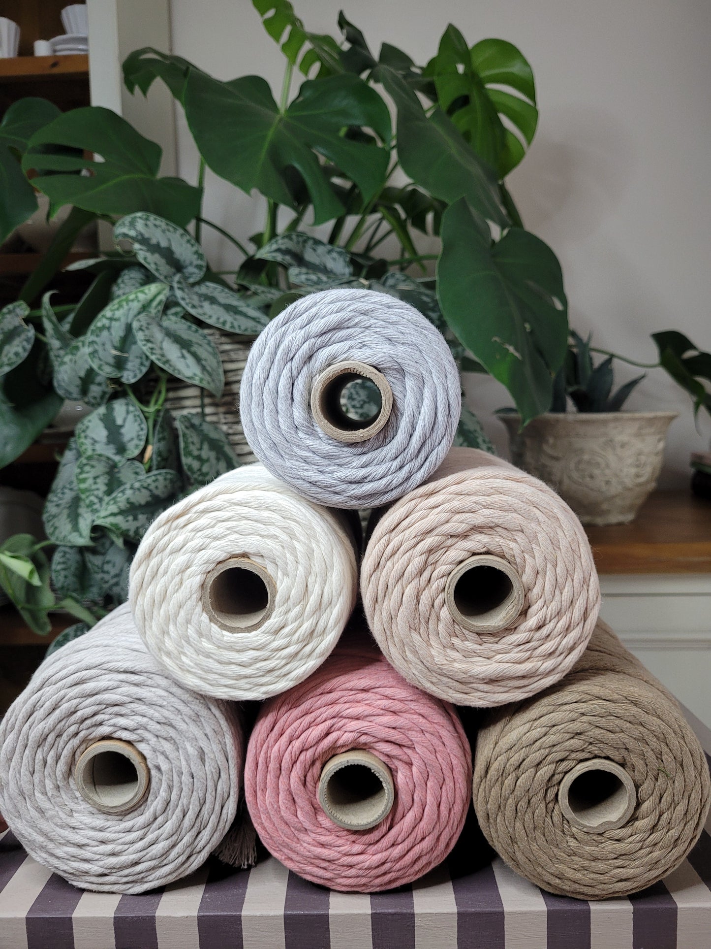 Makramee Garn | 100% Baumwolle | Stärke 5 mm, gezwirnt | Länge bis 100 Meter | Verschiedene Farben