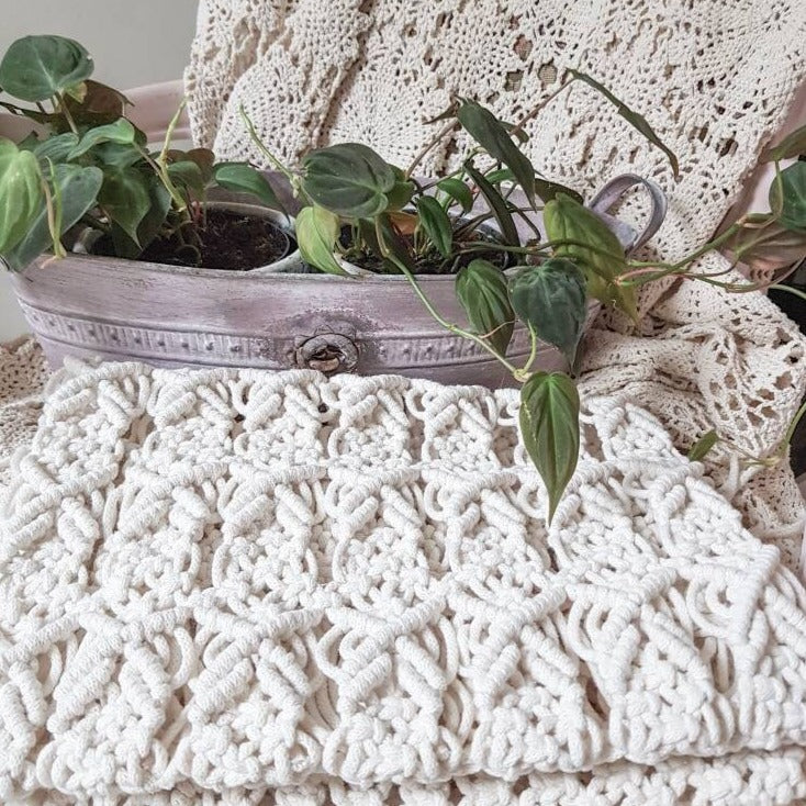 Makramee Tischläufer