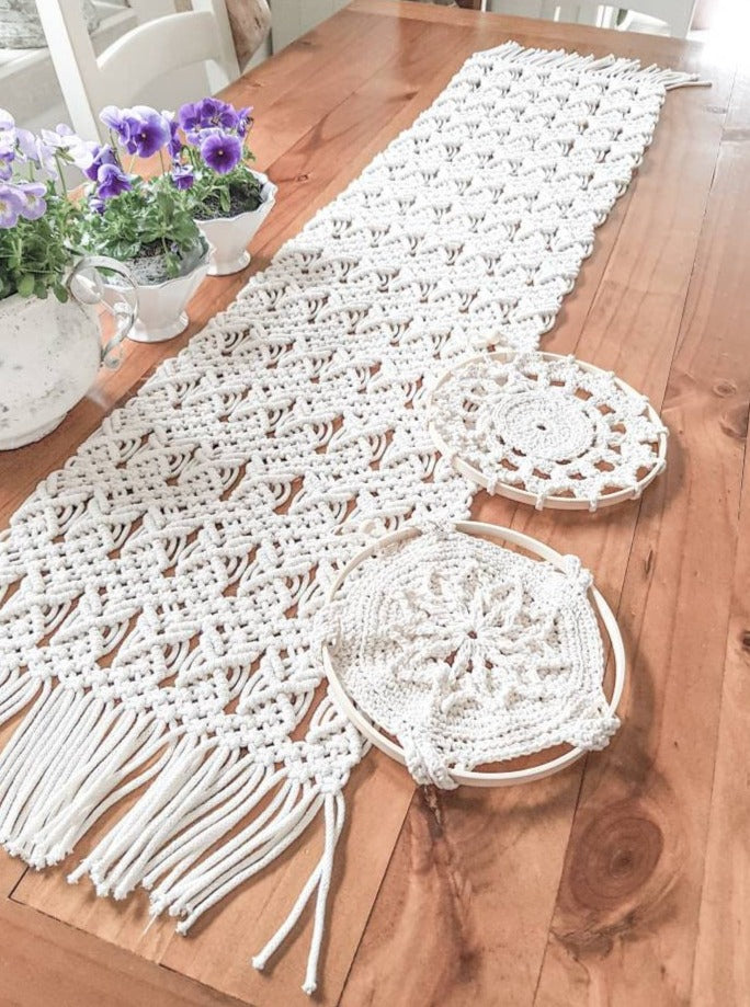 Makramee Tischläufer