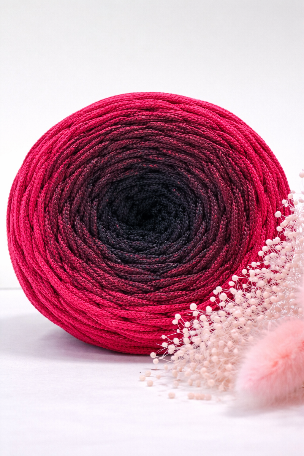 Polyestergarn | Ombre mit Farbverlauf | Stärke 3 mm | Länge 260 Meter | Verschiedene Farben