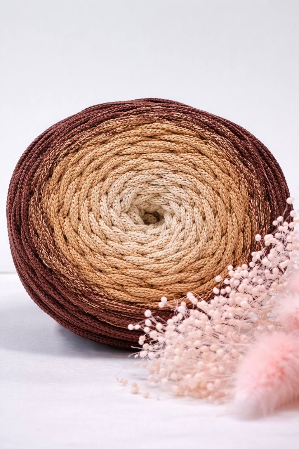 Polyestergarn | Ombre mit Farbverlauf | Stärke 3 mm | Länge 260 Meter | Verschiedene Farben