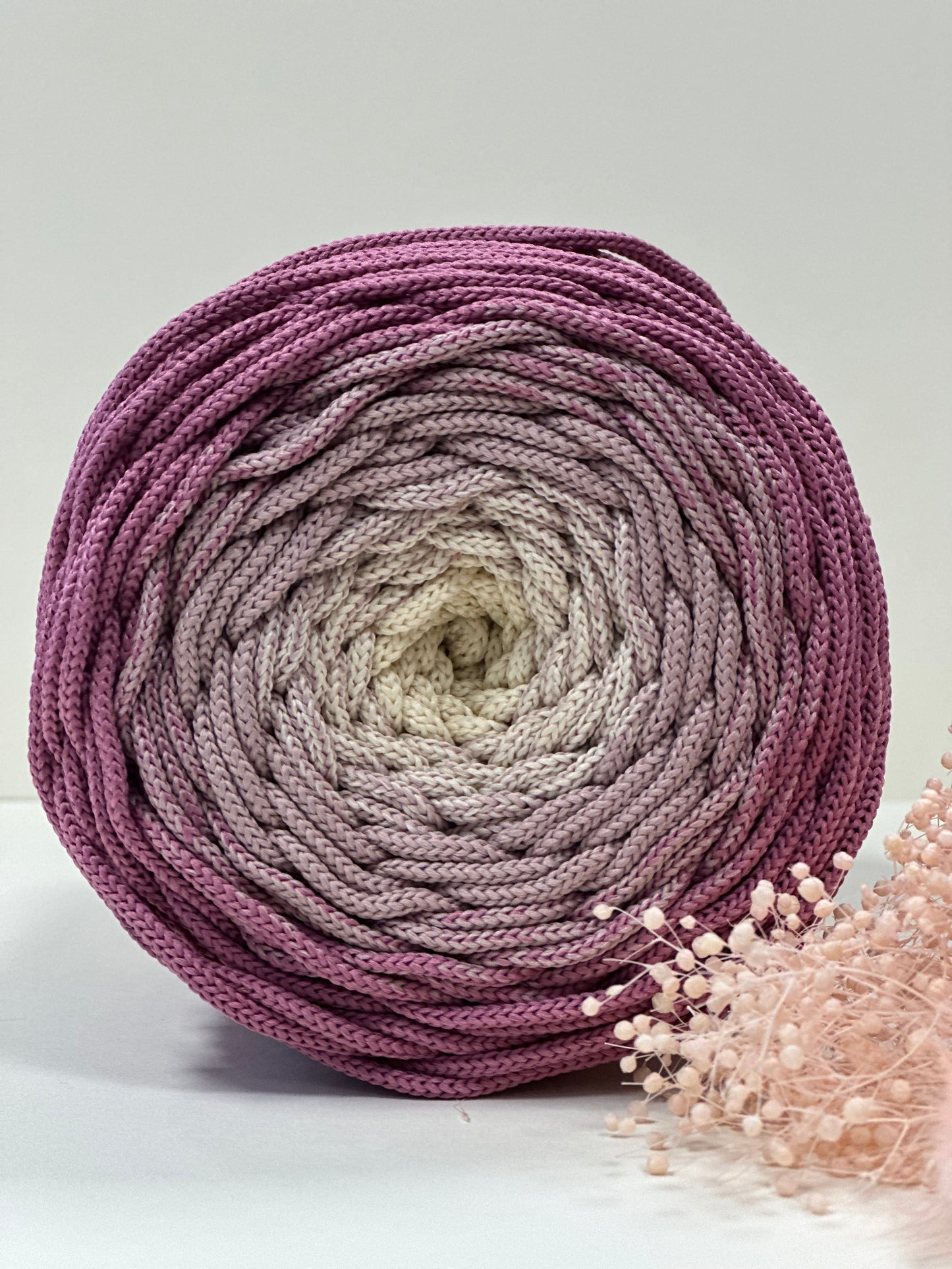 Polyestergarn | Ombre mit Farbverlauf | Stärke 3 mm | Länge 260 Meter | Verschiedene Farben