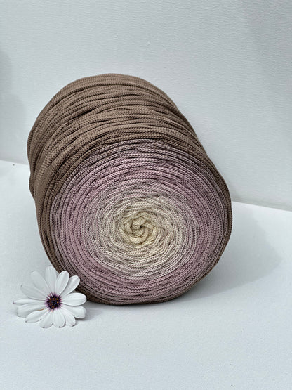 Polyestergarn | Ombre mit Farbverlauf | Stärke 5 mm | Länge 260 Meter | Verschiedene Farben