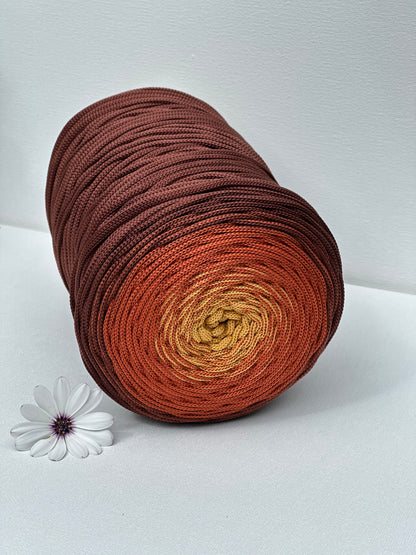 Polyestergarn | Ombre mit Farbverlauf | Stärke 5 mm | Länge 260 Meter | Verschiedene Farben