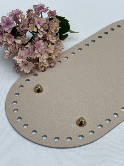 Ovaler Lederboden für gehäkelte Taschen mit Füßchen 12x26 cm