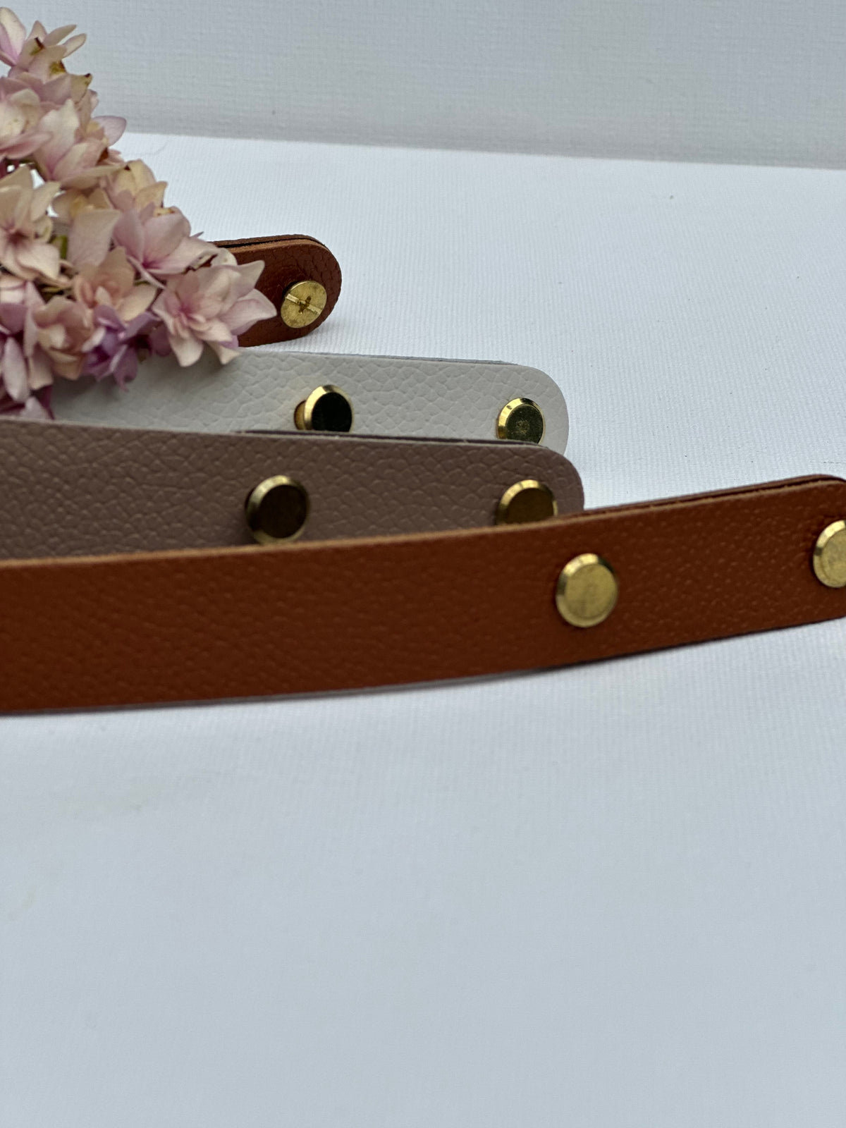 Verstellbarer Schulterriemen mit Karabinerhaken – echtes Leder| 100 - 130 cm