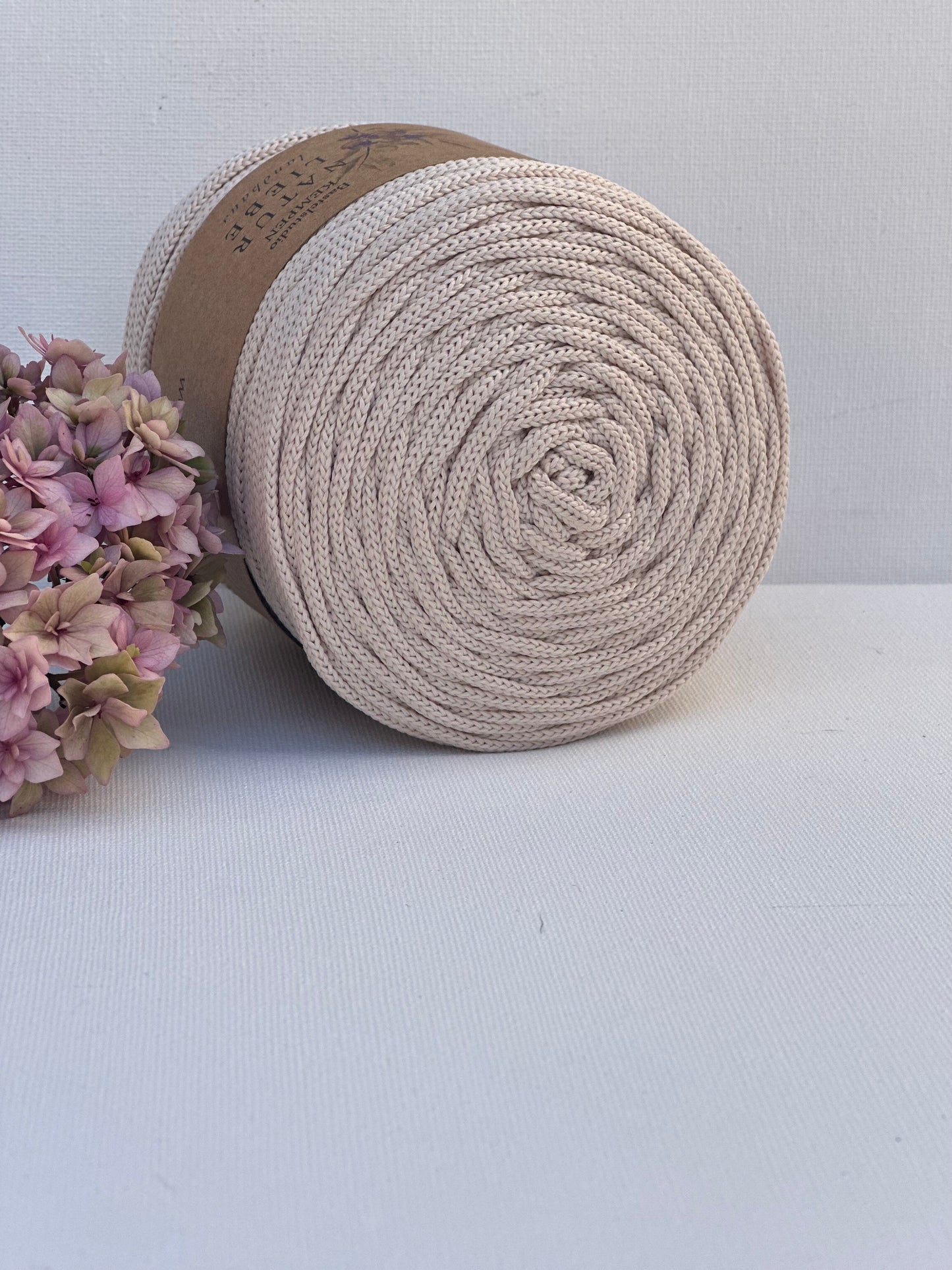 Polyester Garn | 100% Polyester | Stärke 3 mm, geflochten | Länge 100 Meter | Verschiedene Farben | OEKO-TEX zertifiziert