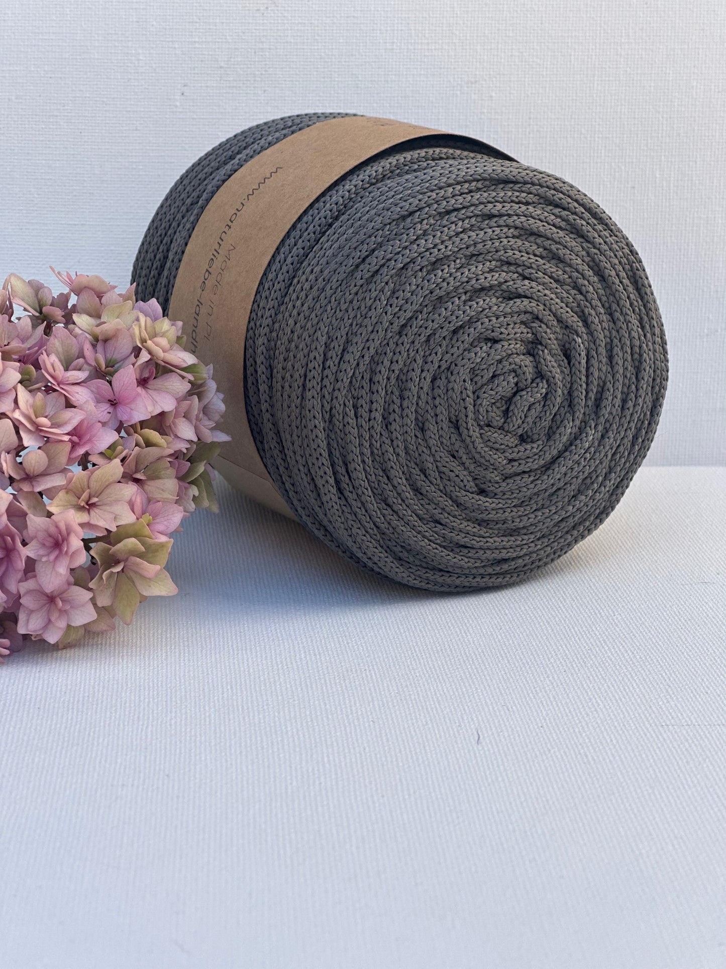 Polyester Garn | 100% Polyester | Stärke 3 mm, geflochten | Länge 100 Meter | Verschiedene Farben | OEKO-TEX zertifiziert