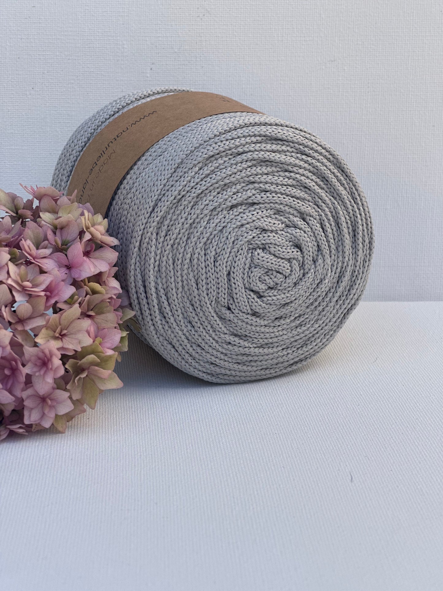 Polyester Garn | 100% Polyester | Stärke 3 mm, geflochten | Länge 100 Meter | Verschiedene Farben | OEKO-TEX zertifiziert