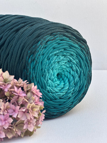 Polyestergarn | Ombre mit Farbverlauf | Stärke 3 mm | Länge 260 Meter | Verschiedene Farben