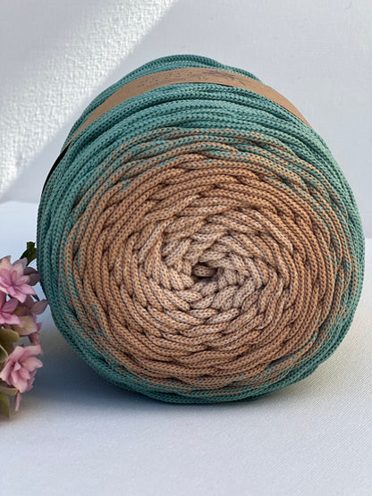 Polyestergarn | Ombre mit Farbverlauf | Stärke 3 mm | Länge 260 Meter | Verschiedene Farben