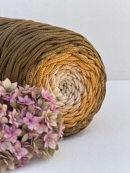 Polyestergarn | Ombre mit Farbverlauf | Stärke 3 mm | Länge 260 Meter | Verschiedene Farben