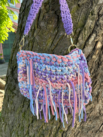 Große Handmade Schultertasche aus T-Shirt Garn Handarbeit