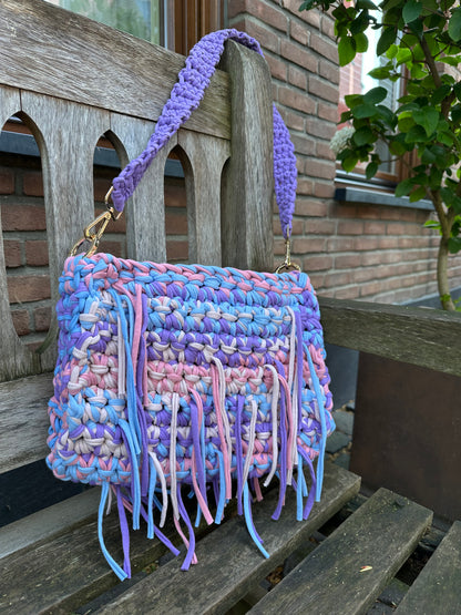 Große Handmade Schultertasche aus T-Shirt Garn Handarbeit