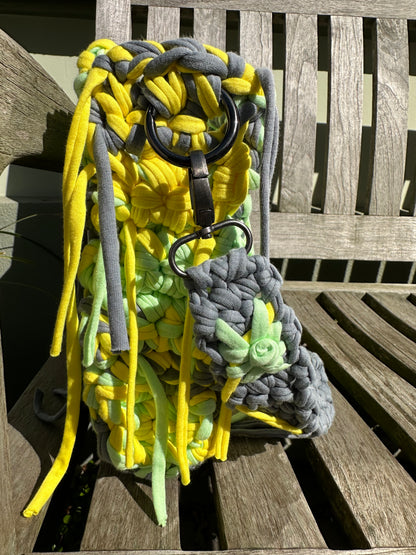 Große Handmade Schultertasche aus T-Shirt Garn Handarbeit