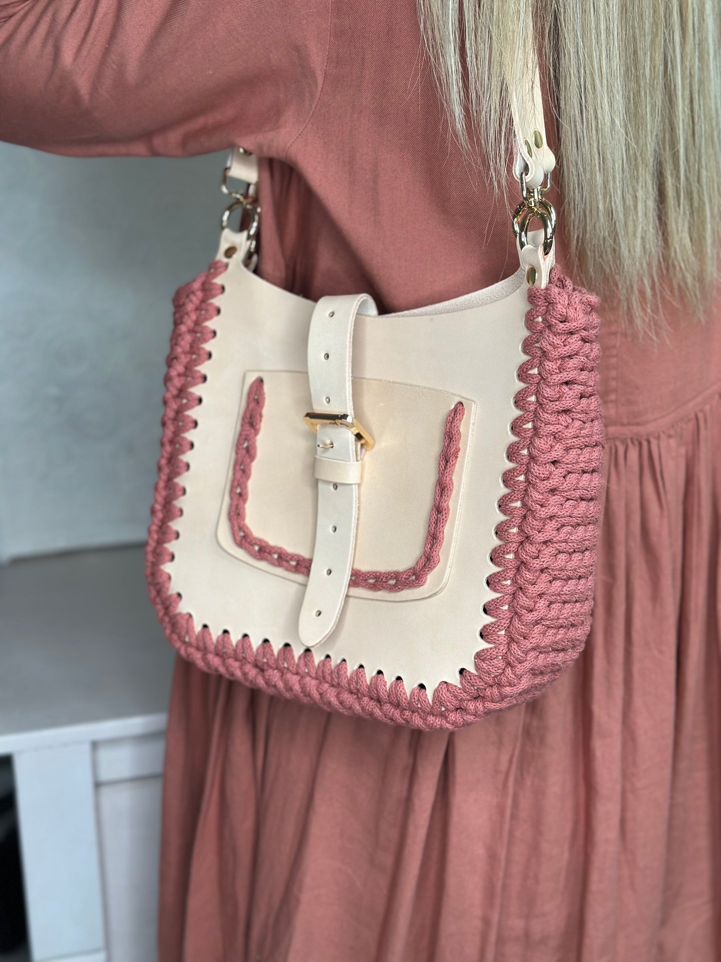 Basis-Set für Häkeltasche aus Leder | Quadratische Seiten, Träger, Drehverschluss | 75 cm