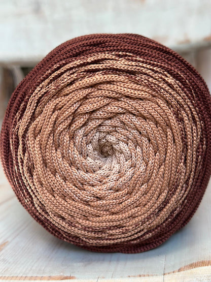 Polyestergarn | Ombre mit Farbverlauf | Stärke 3 mm | Länge 260 Meter | Verschiedene Farben