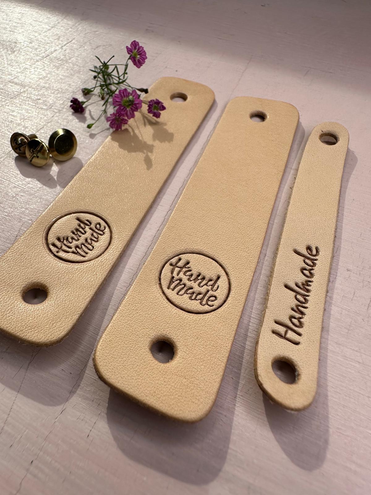 10x Label aus Leder "Handmade" | Naturleder Etikett | Mit Schrauben | Verschiedene Designs