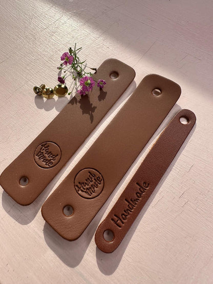 10x Label aus Leder "Handmade" | Naturleder Etikett | Mit Schrauben | Verschiedene Designs
