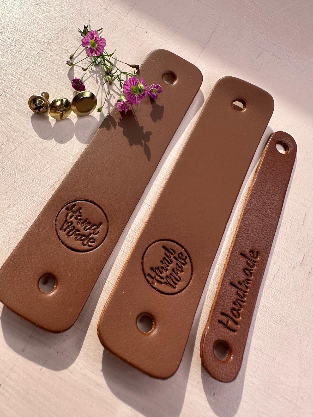 10x Label aus Leder "Handmade" | Naturleder Etikett | Mit Schrauben | Verschiedene Designs