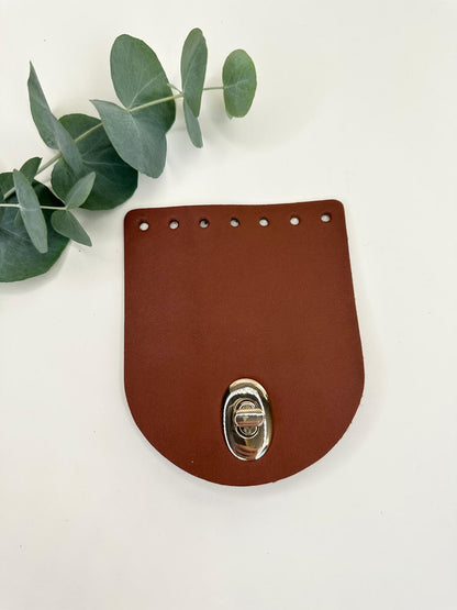 Kleine Klappe mit Drehverschluss | Aus Leder | 10 x 12 cm | Verschiedene Farben