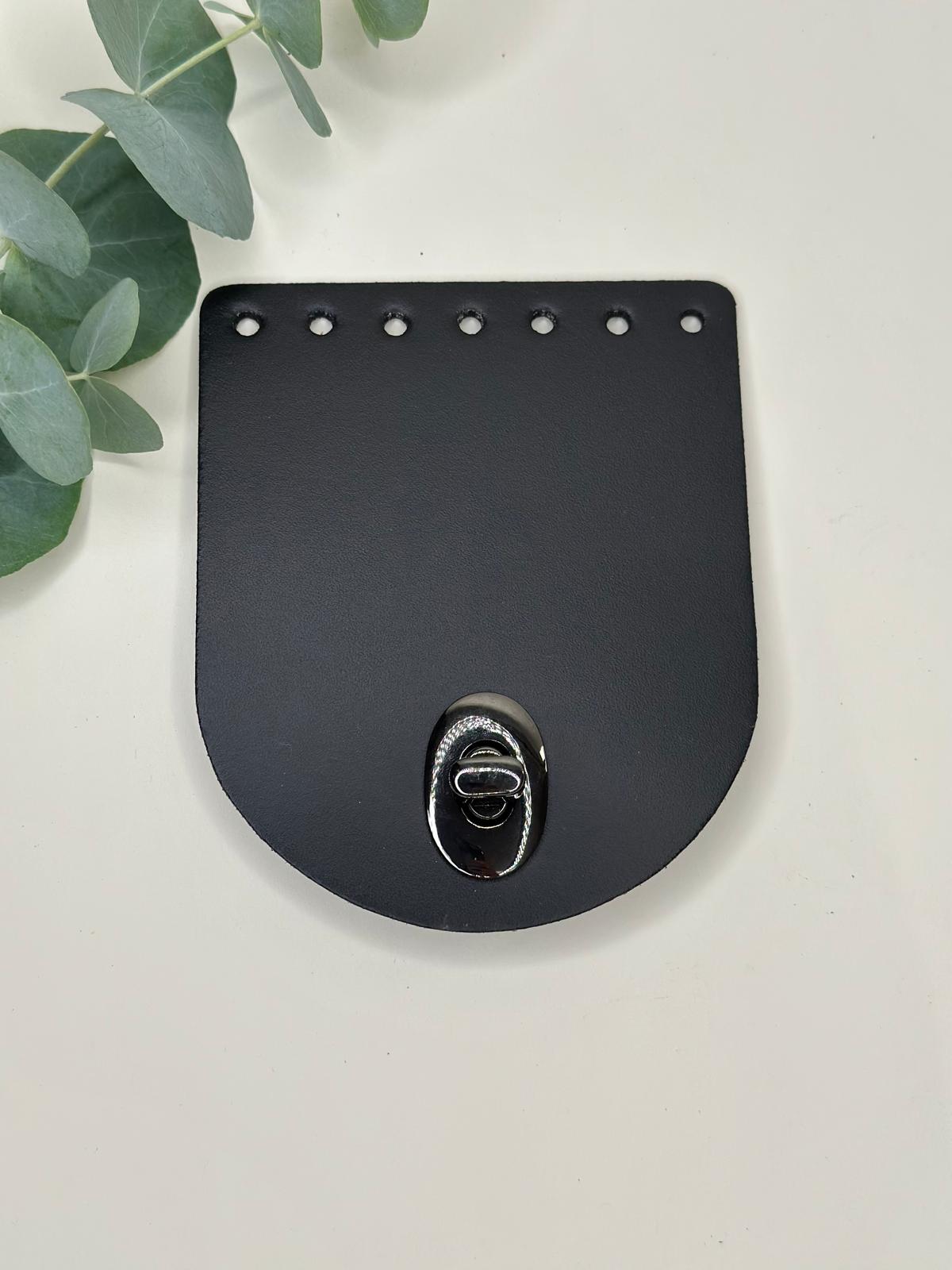 Kleine Klappe mit Drehverschluss | Aus Leder | 10 x 12 cm | Verschiedene Farben